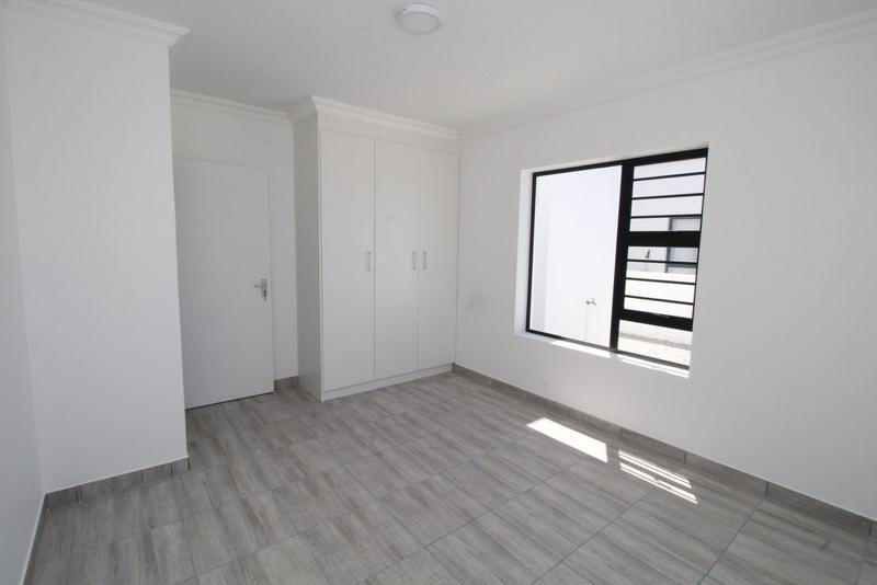 3 Bedroom Property for Sale in Britannia Bay Western Cape